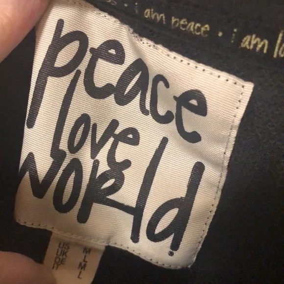 Womens Peace Love World Blessed Heart Sweatshirt sz M black - Picture 7 of 7